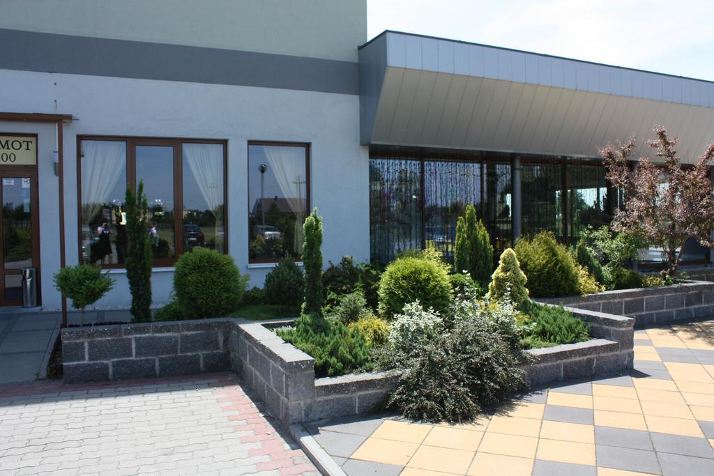 Hotel Vanillia Kluki (Lodz) Exterior photo